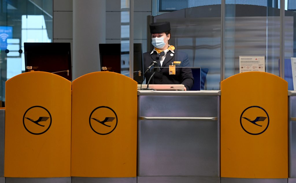 Lufthansa To Ban Cloth Masks Onboard From February Per Second News
