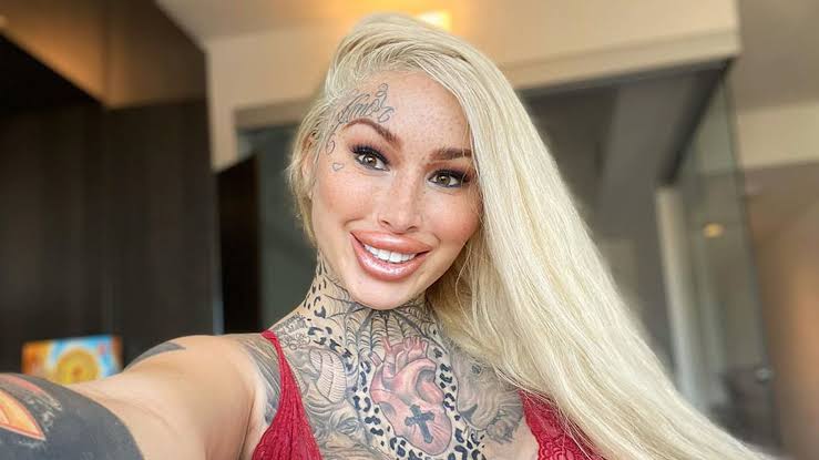 Startling Confession One Of My 10kg Breast Implants Exploded Instagram Model Mary Magdalene 2743