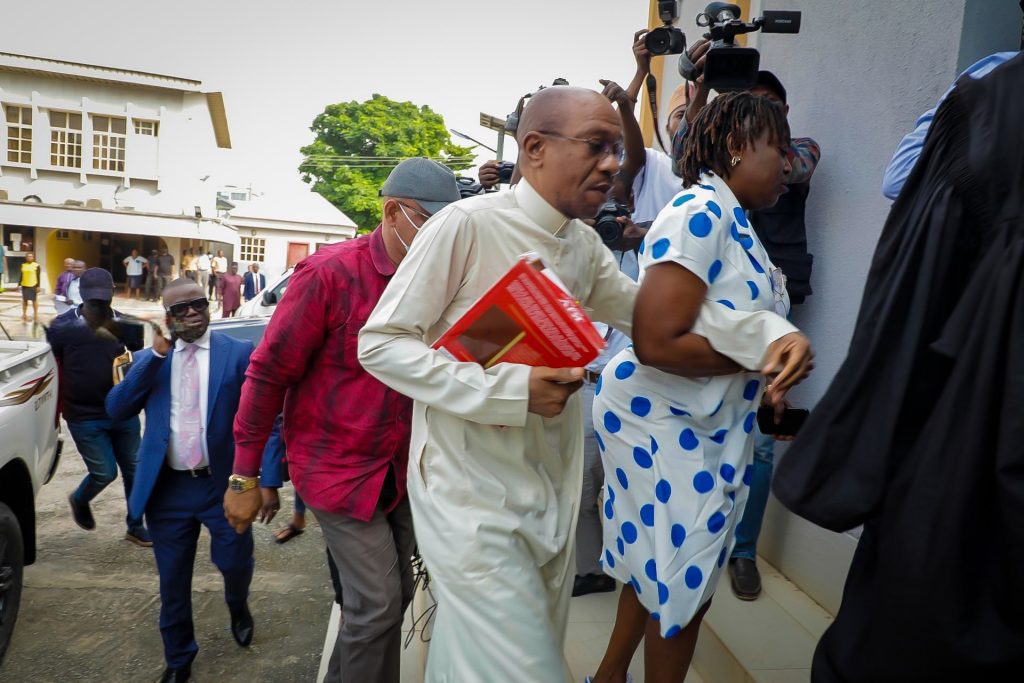 Suspended Cbn Gov Emefiele Armed With Holy Bible Arraigned Enters Not Guilty Plea Per 