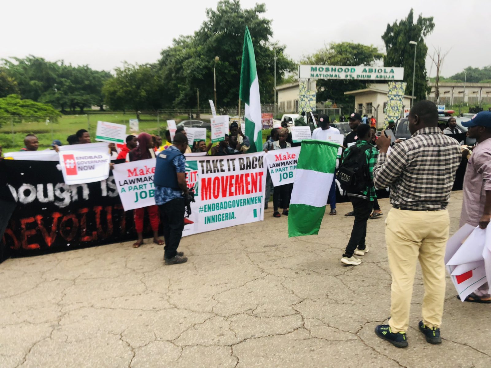 Just in: #EndBadGovernanceProtest: Protesters converge on Abuja Stadium | Per Second News